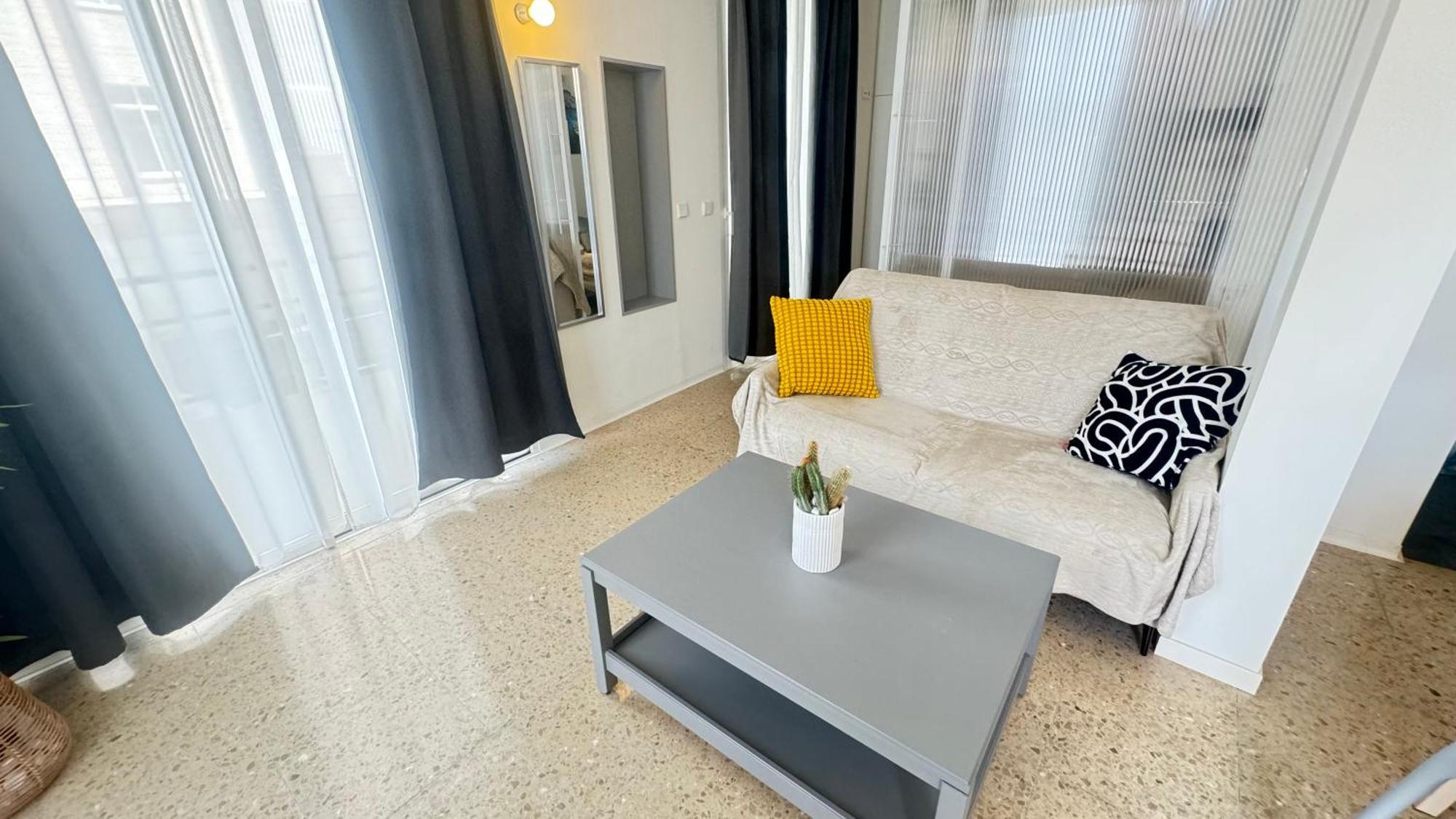 Estudio Con Piscina Alicante Ngoại thất bức ảnh