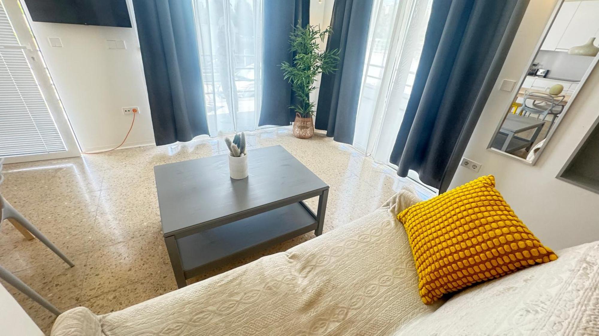 Estudio Con Piscina Alicante Ngoại thất bức ảnh
